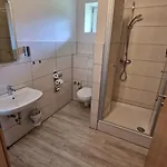 Tini Konukevi 3*